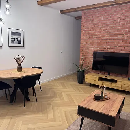 Apartment Szkolna 13 *