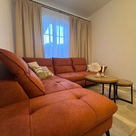 Apartment Szkolna 13 *
